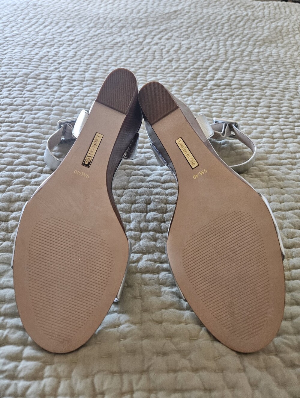 Louise et Cie Silver Metallic Wedge Sandals - Picture 4 of 5